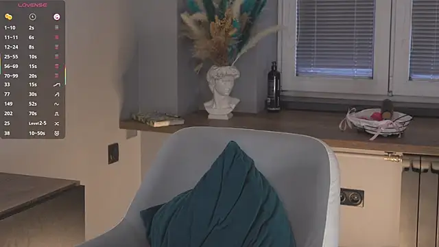 OssieCrews' Live XXX Chat