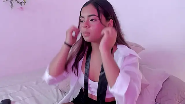 valy_shyness Chat XXX in diretta