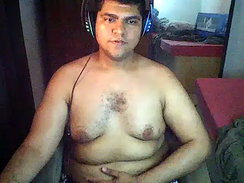 chubbygamer26n Live XXX chat