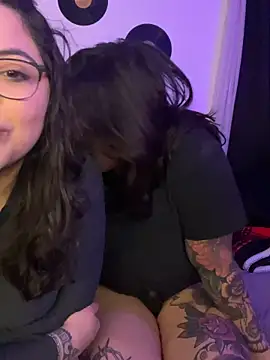 Chat +18 de miacanela_xo ao vivo