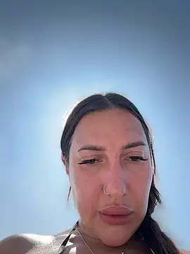 Chat +18 de AleksandraRich ao vivo