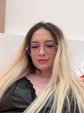 แชท XXX สดของ mollyxxx