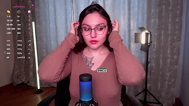 Czat XXX na żywo – Hoot_owl_cb