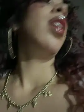 Woo_isDaphne Obrolan Langsung XXX