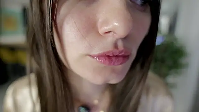 Chat +18 de alisonita_ ao vivo