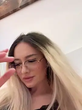 mollyxxx লাইভ XXX চ্যাট