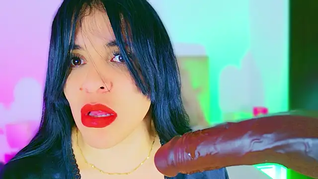 Chat +18 de CharlootteEvans ao vivo