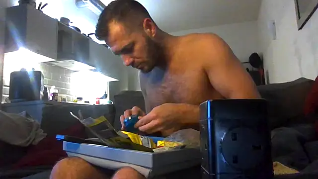 cheekycherryx webcam show