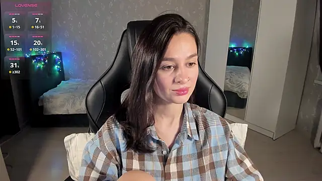 EllaFresh Chat XXX live