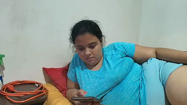 luisahot_9727 Adlı Modelin Canlı XXX Sohbeti