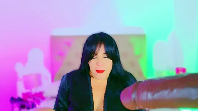 CharlootteEvans Adlı Modelin Canlı XXX Sohbeti