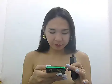 cumslut_selena69 Show Webcam