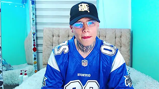 _justinmoon2n Live XXX chat