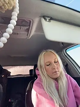 XXX chat uživo modela MerlinDave