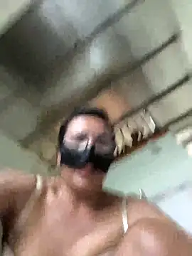 Pussy-xx 网络视讯表演