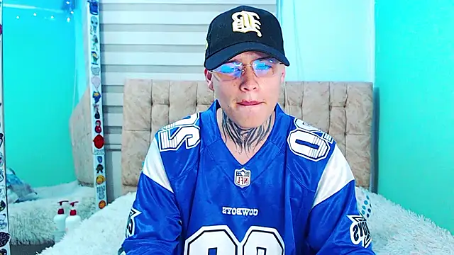 Živý XXX chat _justinmoon2