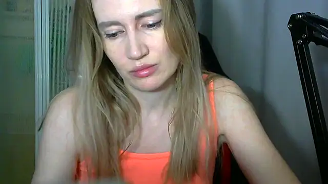 Chat +18 de JessFoxxx ao vivo