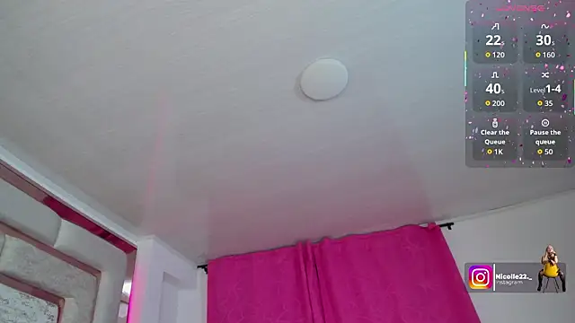 Chat +18 de kimjonnes01 ao vivo