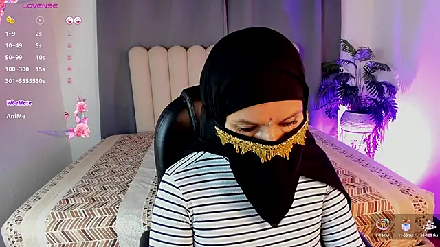 Latifa_ali élő XXX-chatje