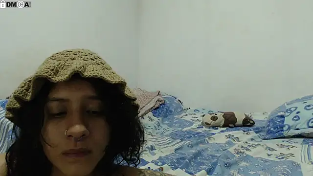 AlinaWoolf_'s Live XXX Chat