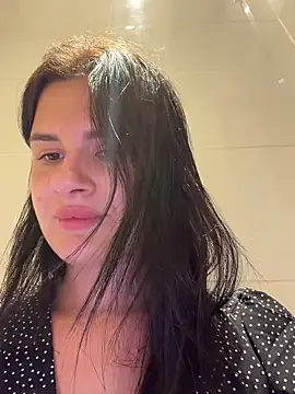 MiraReach – Live XXX-chat