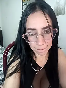 YaraDuartee – Naživo XXX chat