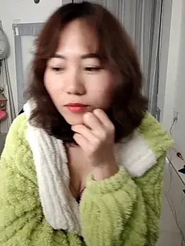 nini10052025's Live XXX Chat