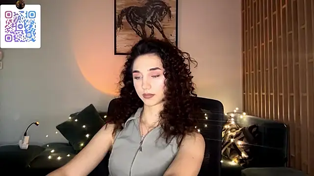 LinaMourのウェブカメラショー