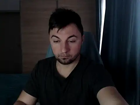 Show modela HankMalone na web-kameri