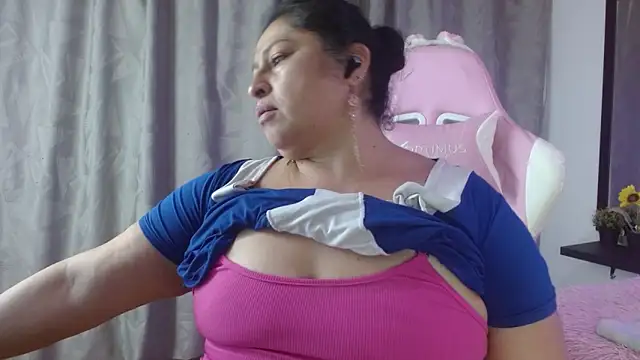 Keyla01_'s Live XXX Chat