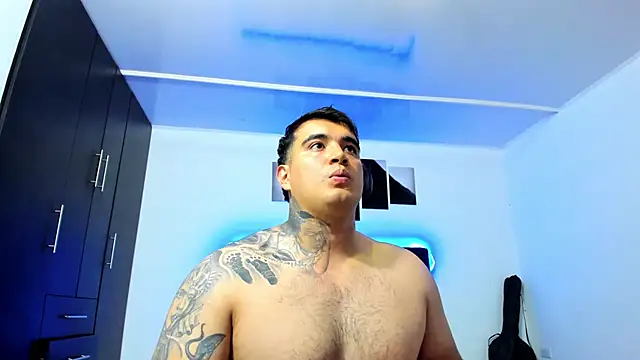 thiago__cp01 élő XXX-chatje