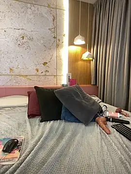 Lushi_Love 现场XXX聊天