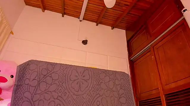 Pokazy przed kamerką – Gabby_Haze