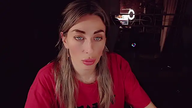 دردشة AnnieGOld_ الجنسية المباشرة