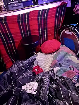 AllucyLuのライブXXXチャット