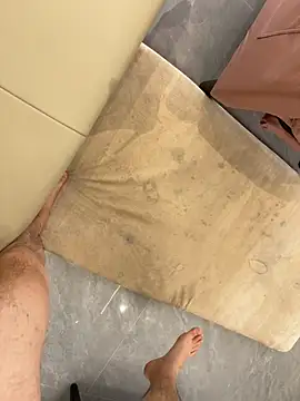 qwe522522 Adlı Modelin Canlı XXX Sohbeti