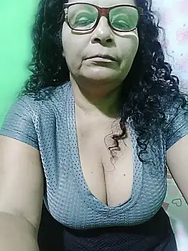 Amarantha25's Live XXX Chat