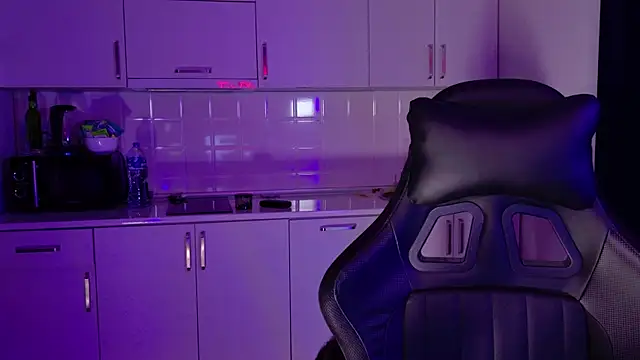 XXX chat uživo modela Mishel_Blessing