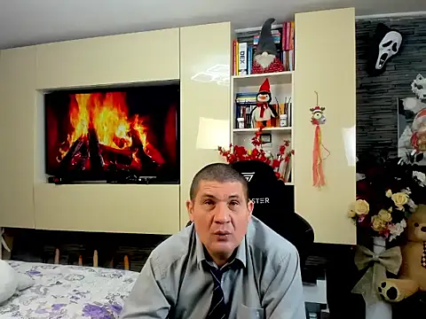 SpartacusDaddy48 live XXX chat