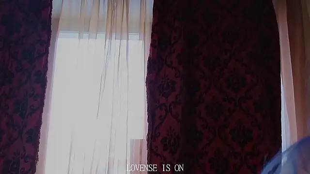 ElizSpieth Chat XXX live