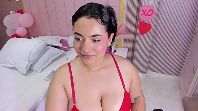 دردشة Kendall_curves الجنسية المباشرة