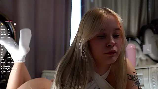 AunclreaVache Chat XXX live