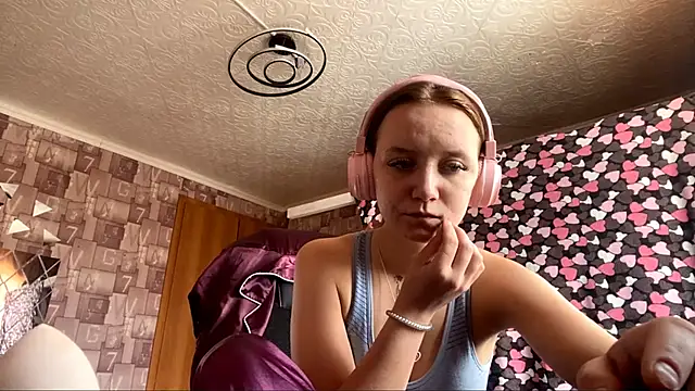 SultryJade Adlı Modelin Canlı XXX Sohbeti