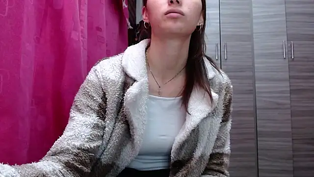 Chat XXX Live holy_juli