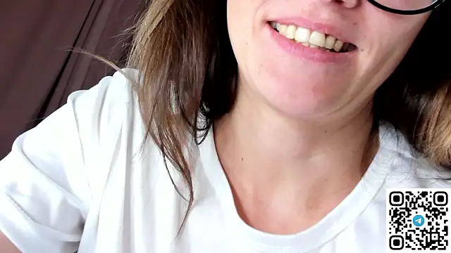 Pertunjukan Kamera Web agatha_roose