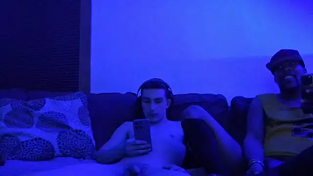 cosmiccloudpig live XXX chat