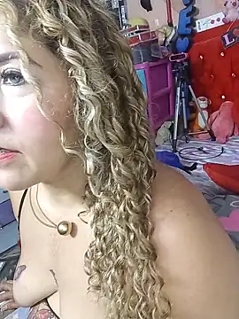 camile_milf Show in webcam