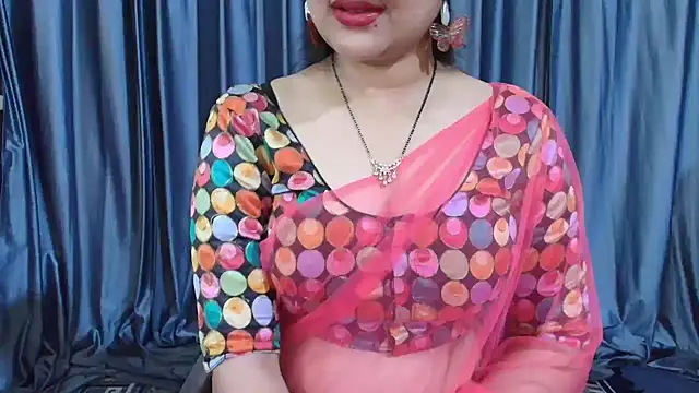 goldiwets Adlı Modelin Canlı XXX Sohbeti