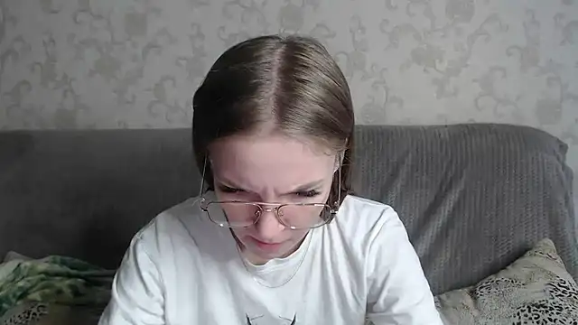 HitGyrl Obrolan Langsung XXX