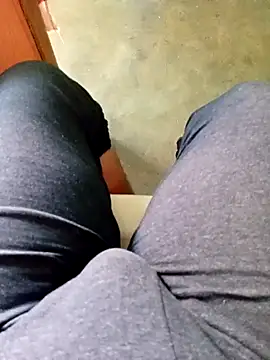 Horny-boyyy Webcamshow